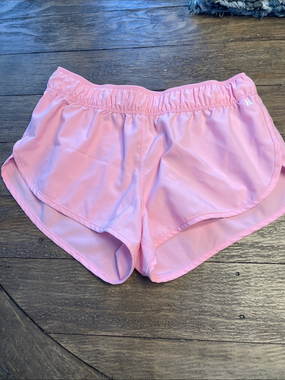 Hurley Light Pink Women's Shorts Medium